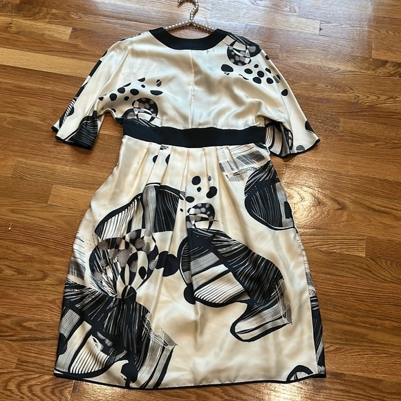 Lida Baday Silk art to wear short sleeve Black and Cream Women's Dress size 12 - Picture 5 of 5
